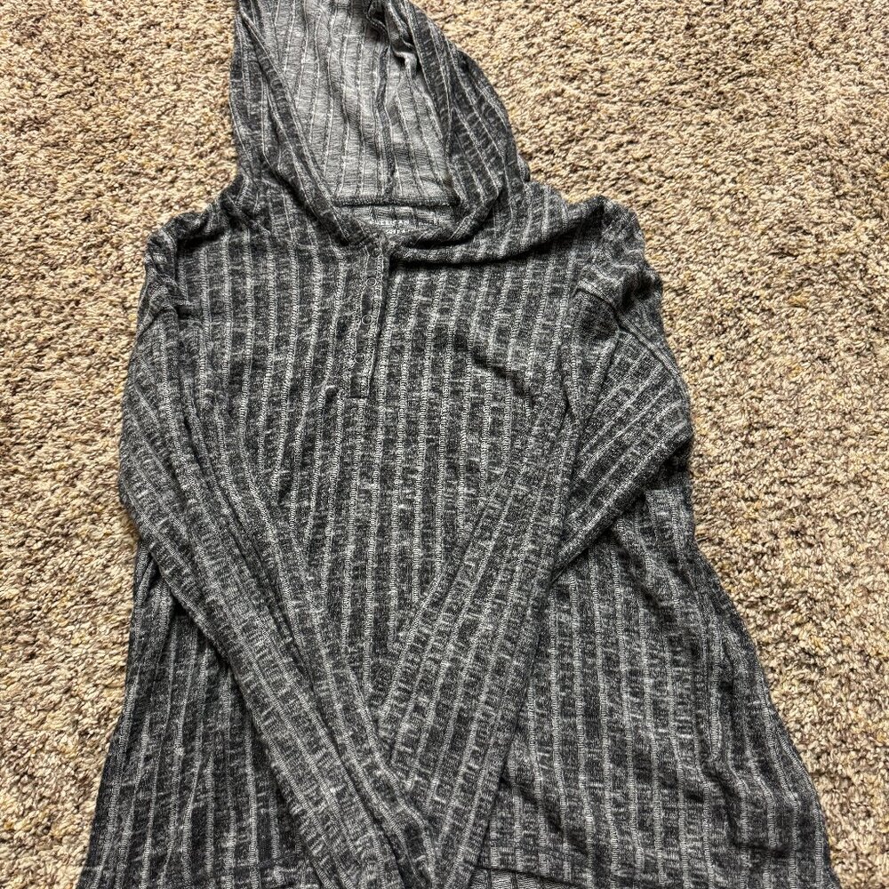 American Eagle long sleeve w/hood